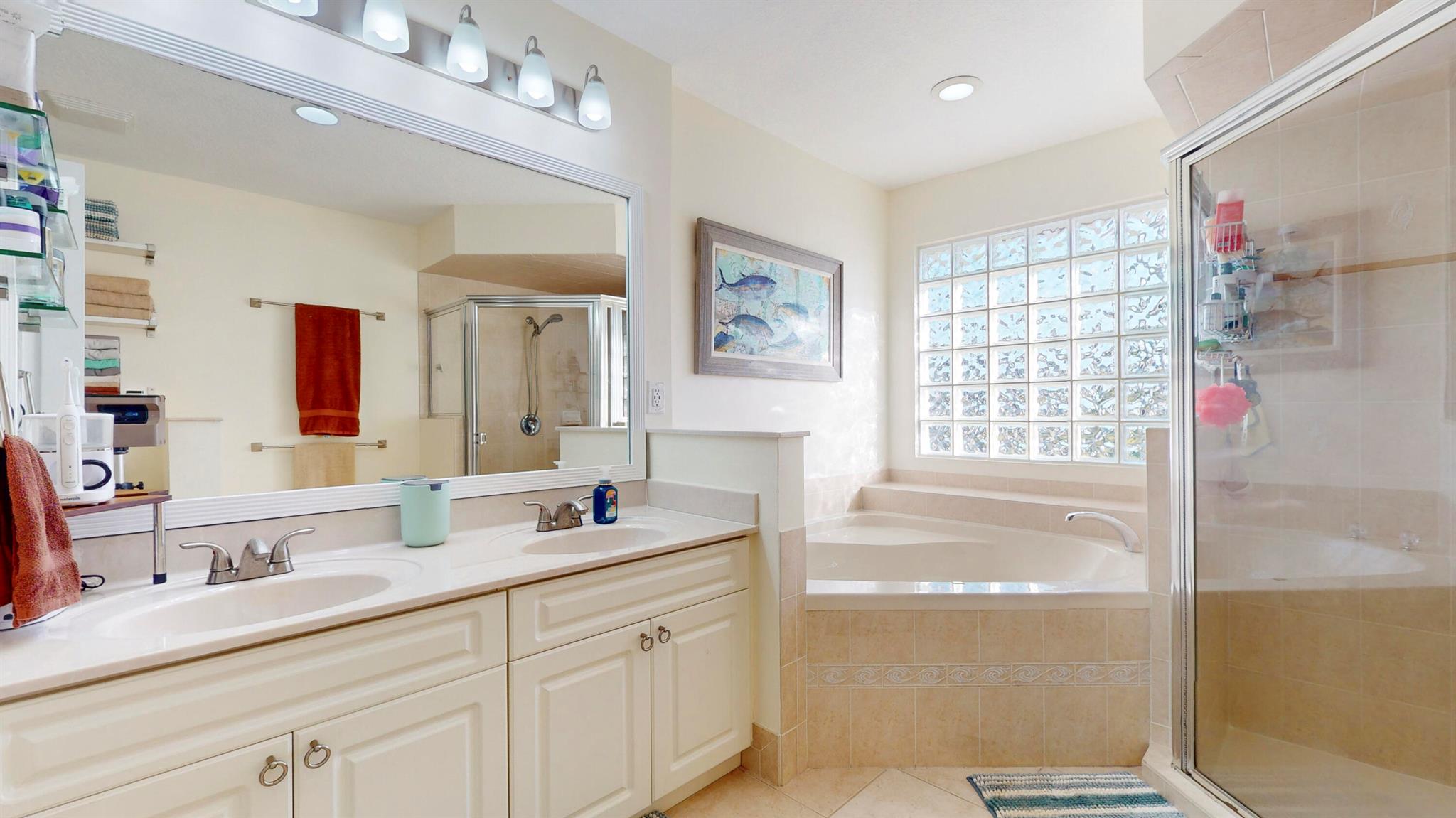 425 SW Dahled Avenue