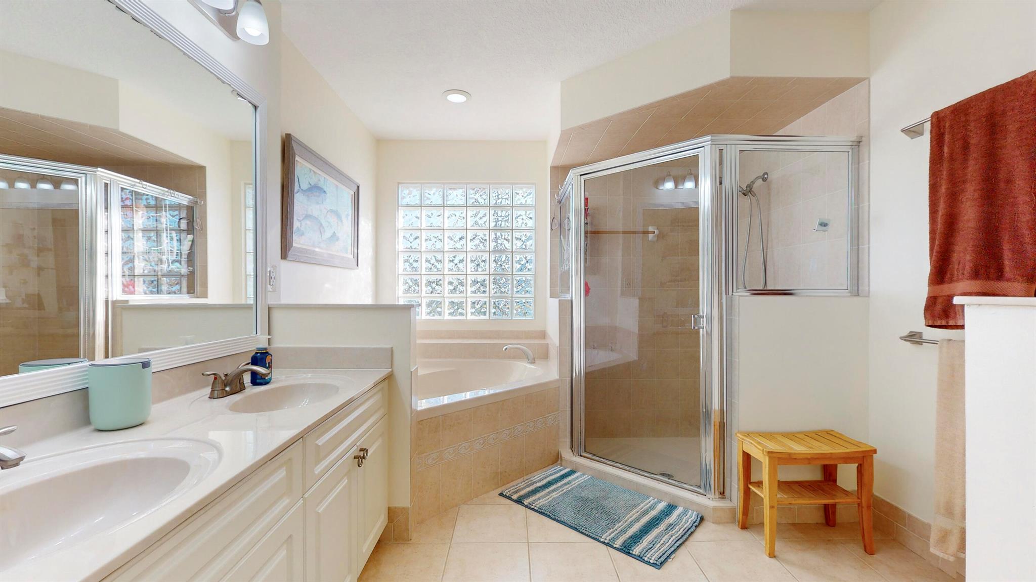 425 SW Dahled Avenue