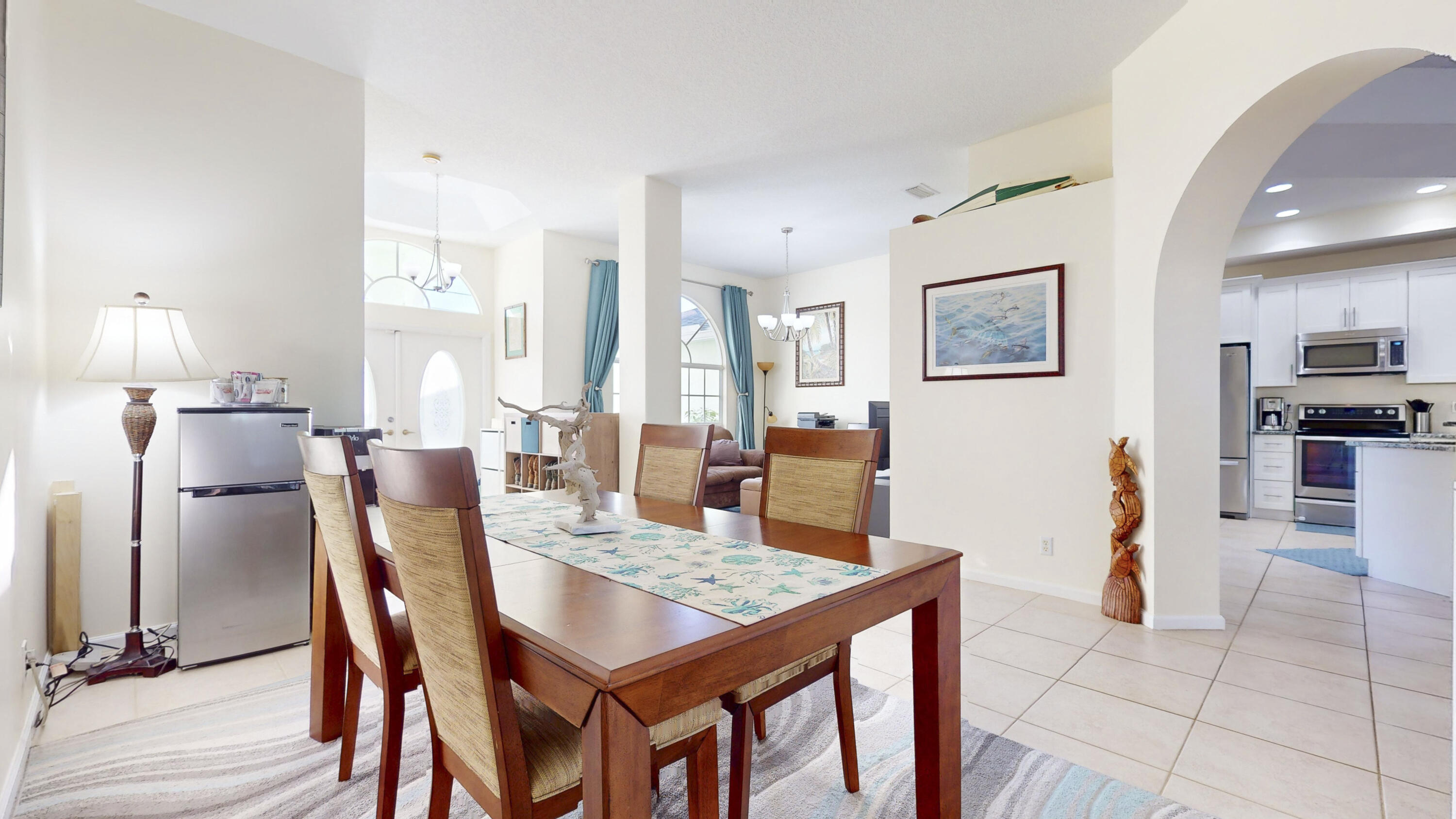 425 SW Dahled Avenue