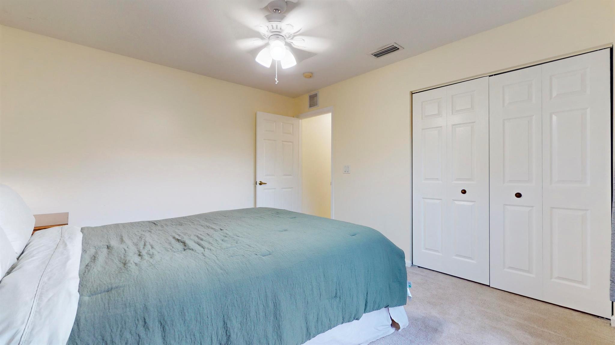 425 SW Dahled Avenue