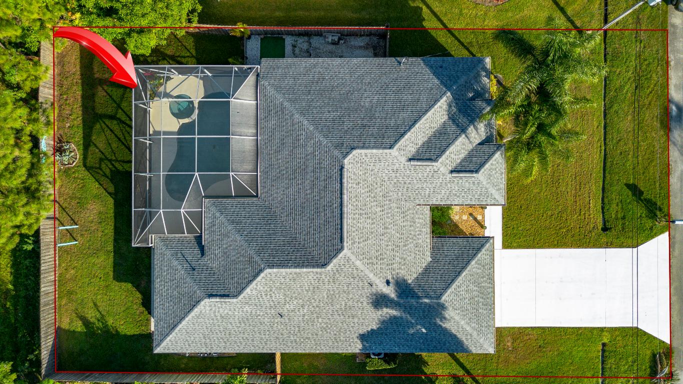 425 SW Dahled Avenue