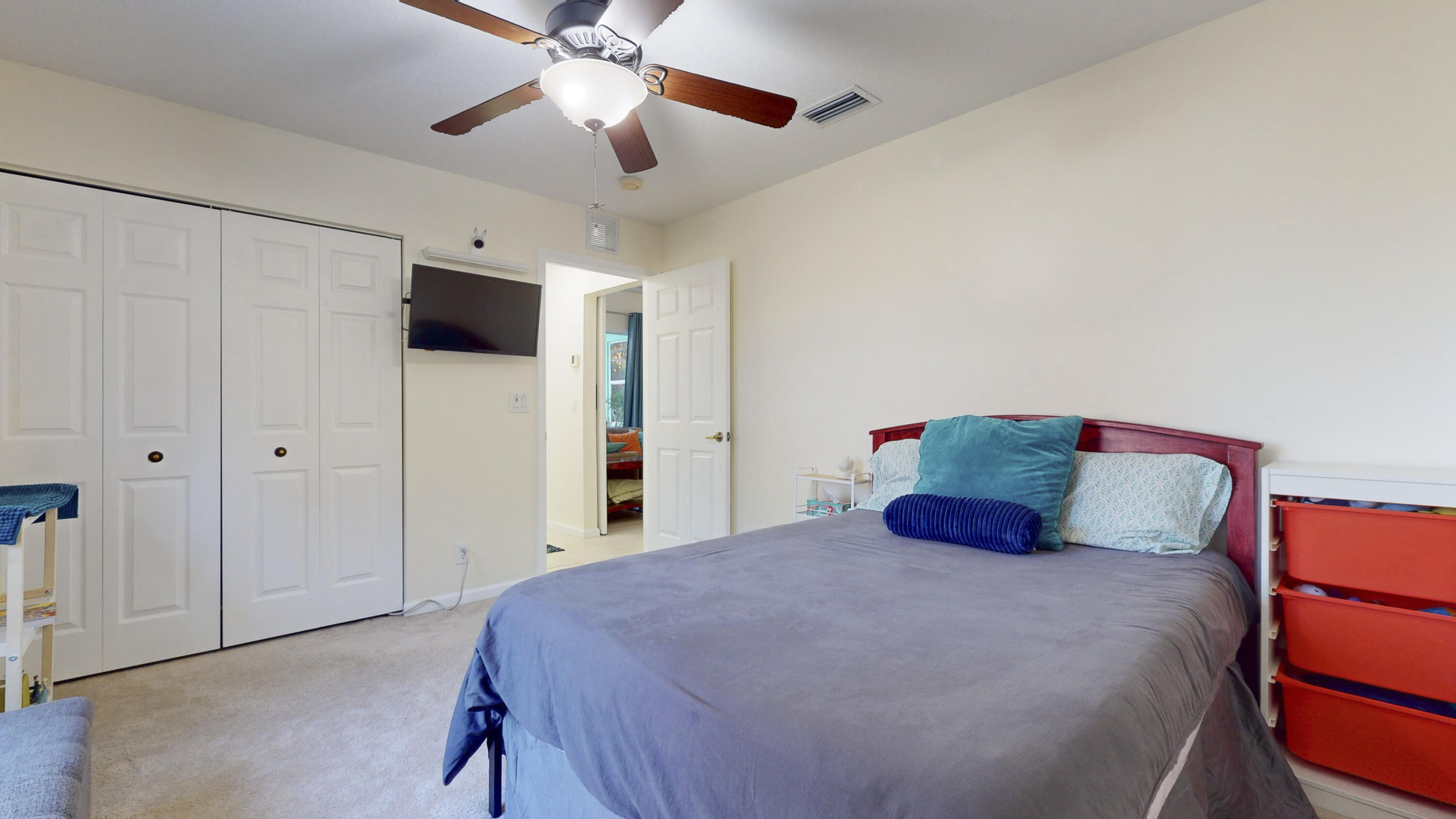 425 SW Dahled Avenue