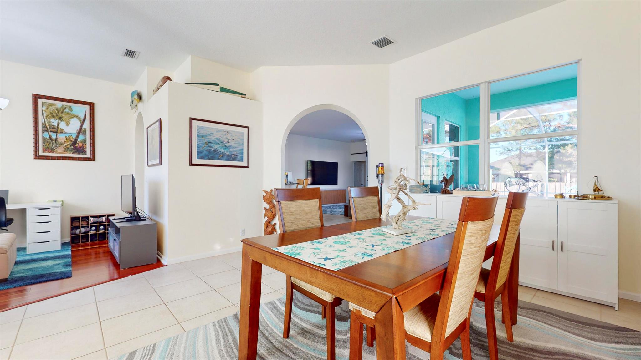 425 SW Dahled Avenue