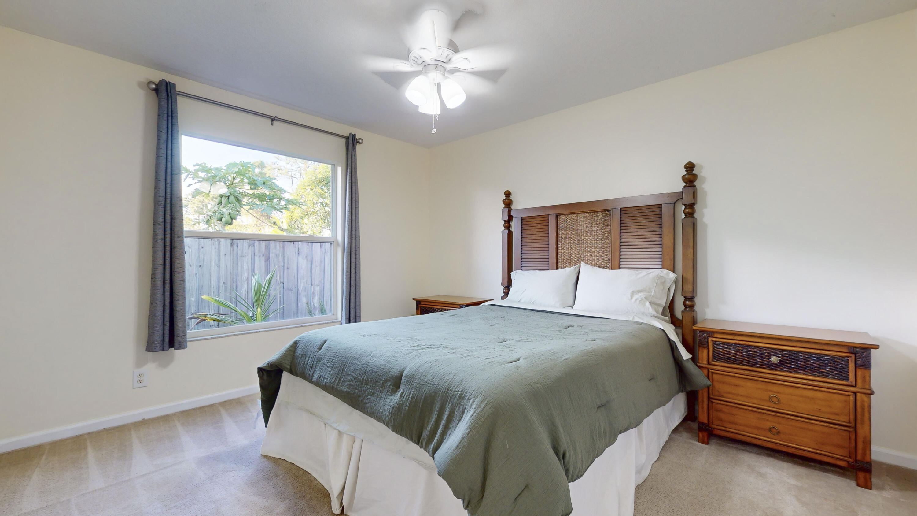 425 SW Dahled Avenue