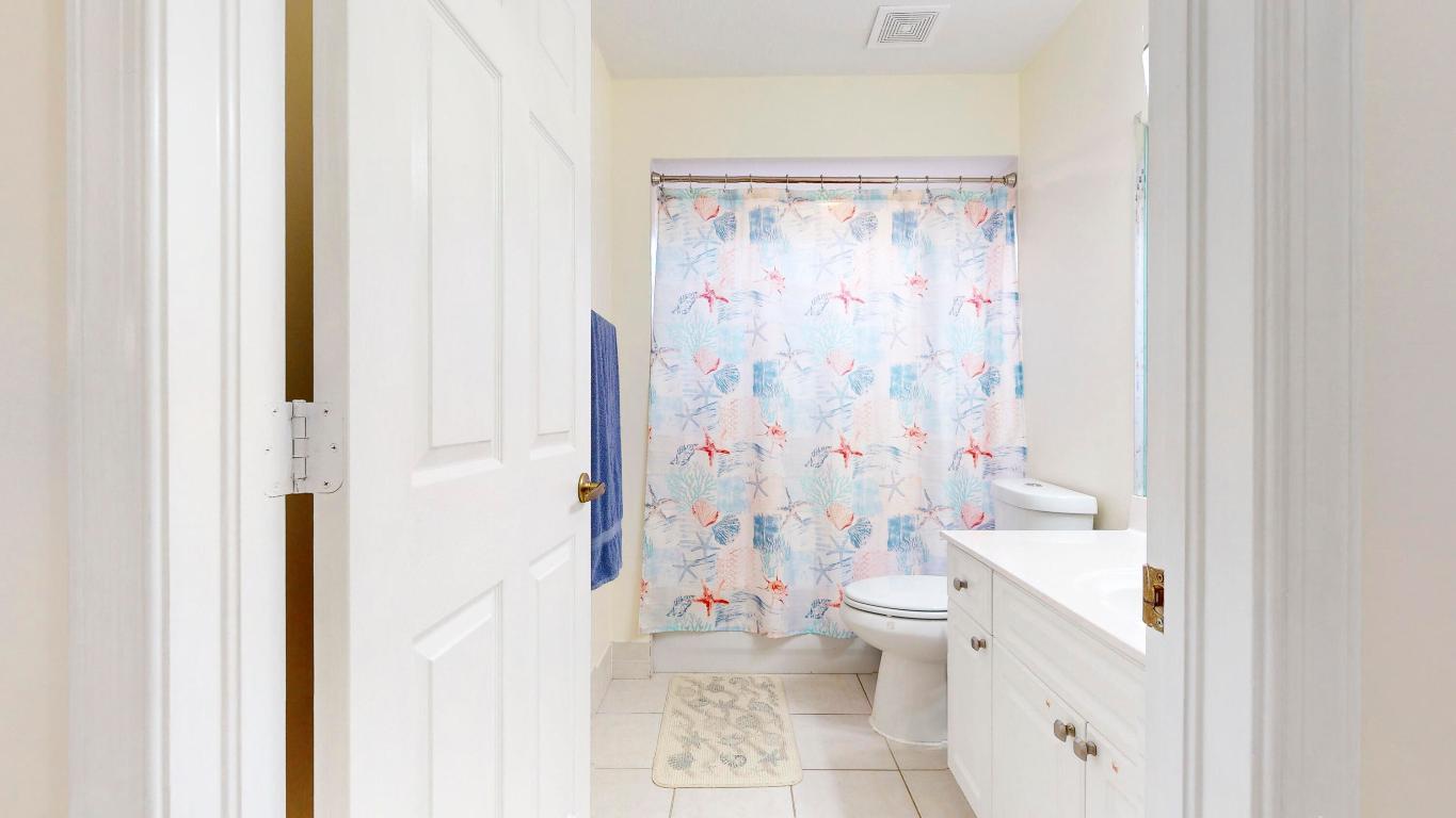 425 SW Dahled Avenue