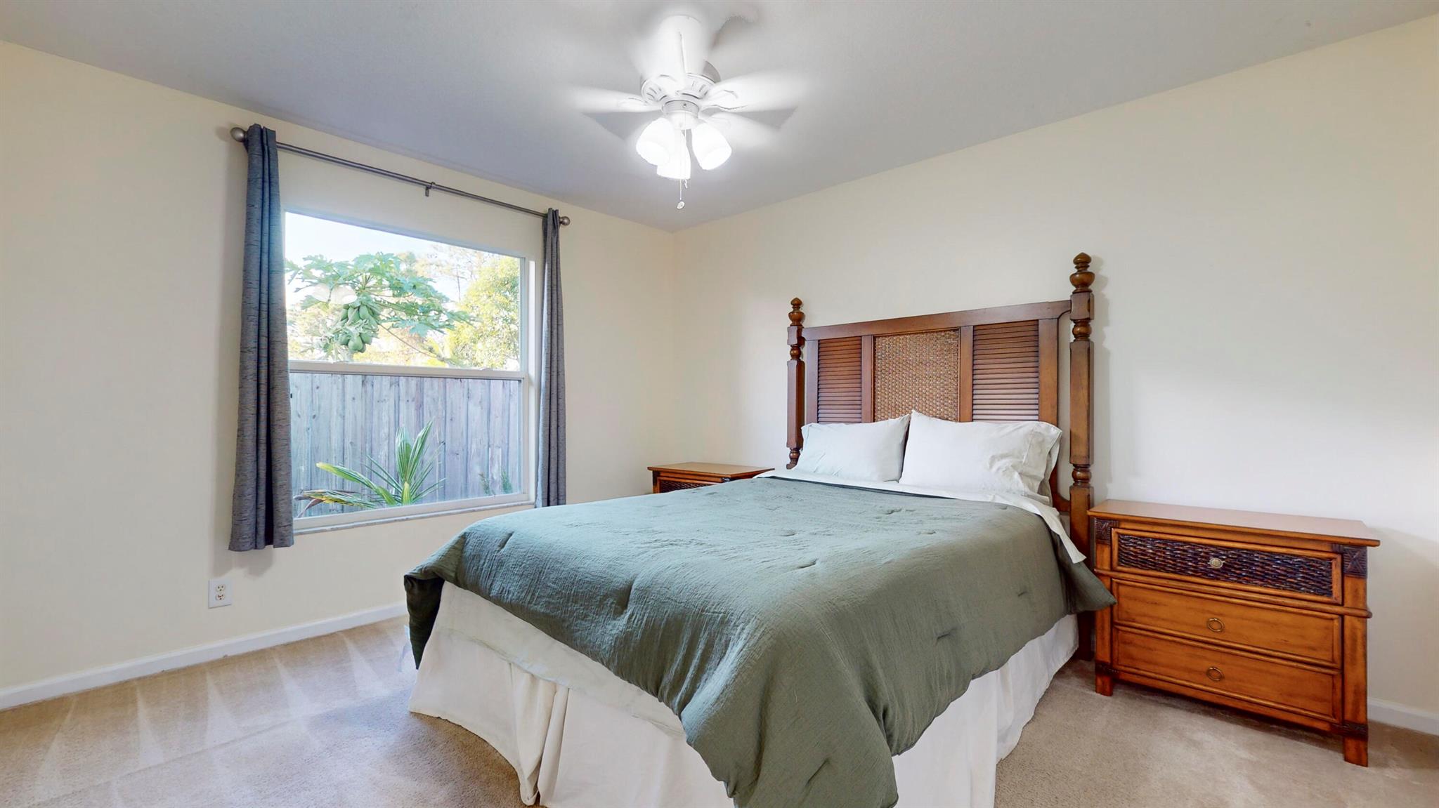 425 SW Dahled Avenue