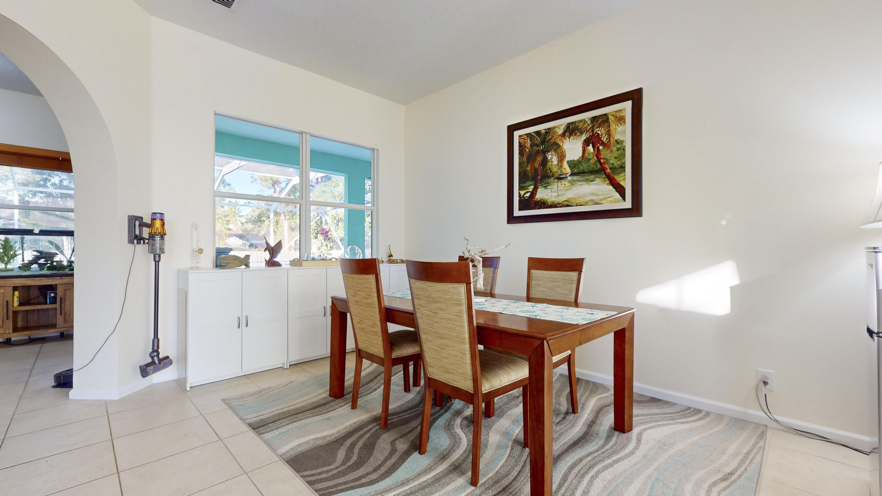 425 SW Dahled Avenue