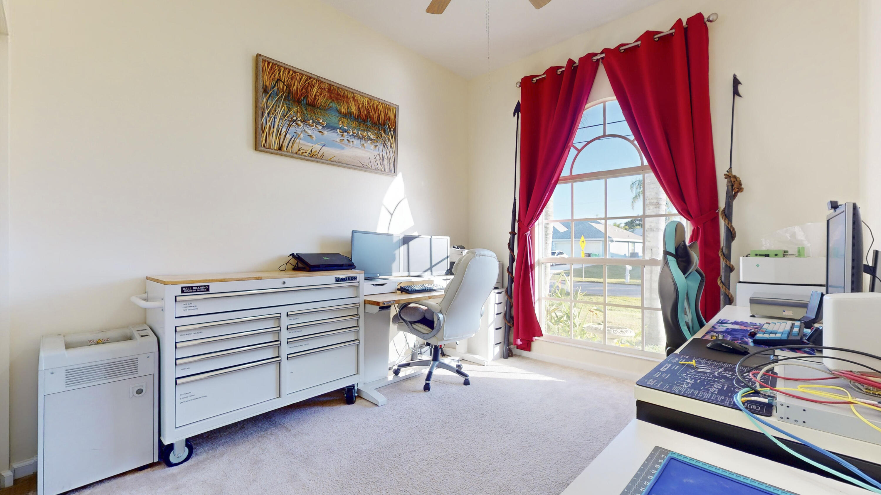 425 SW Dahled Avenue