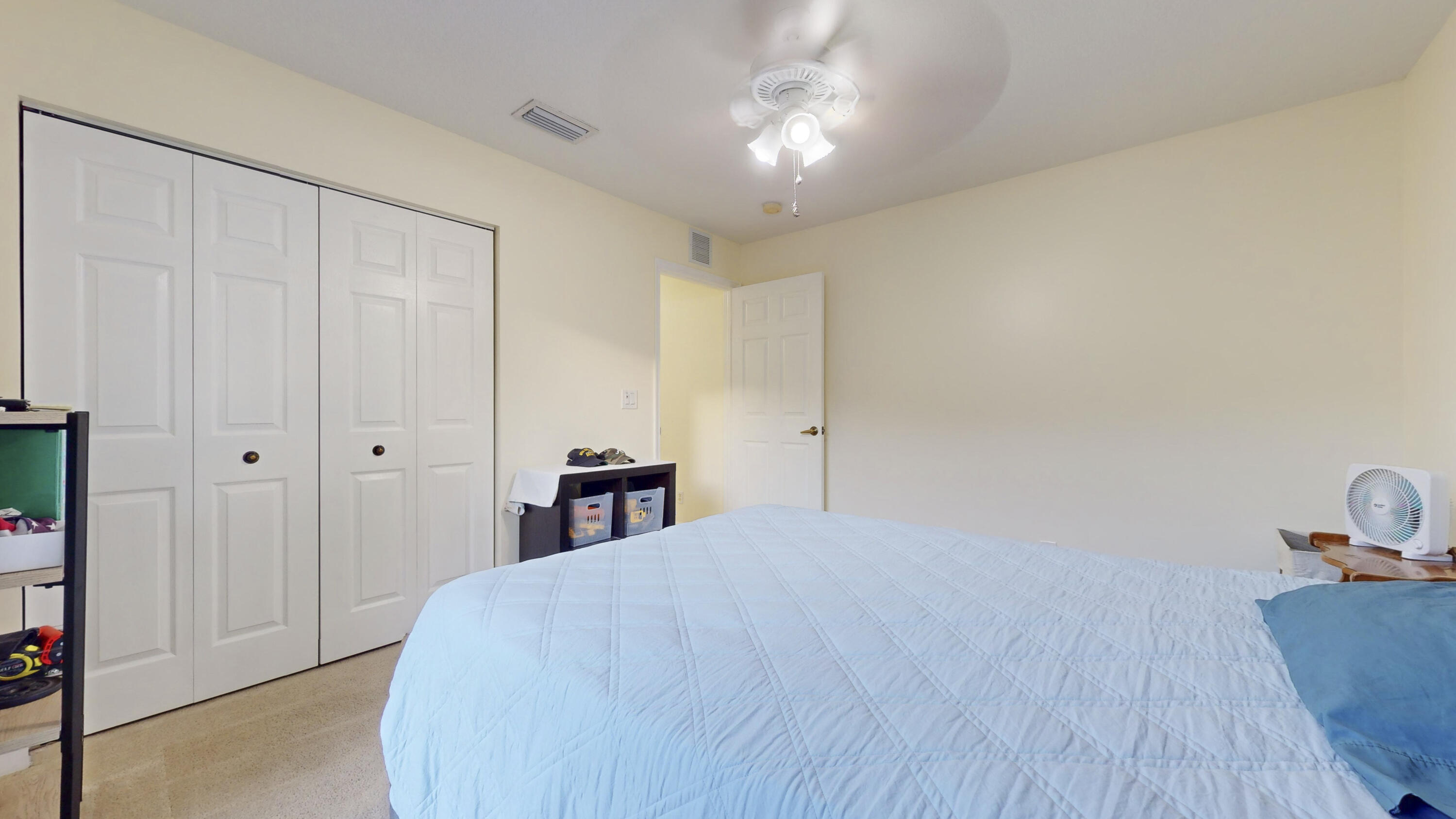 425 SW Dahled Avenue