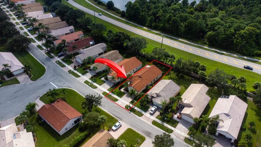 607 NW Whitfield Way