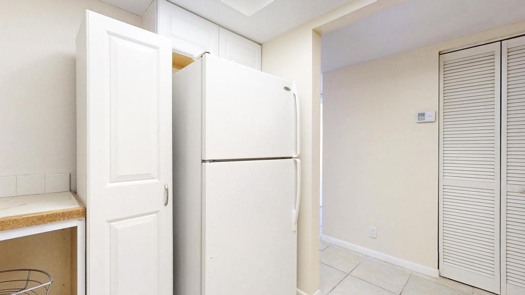 1530 SE Royal Green Circle N105