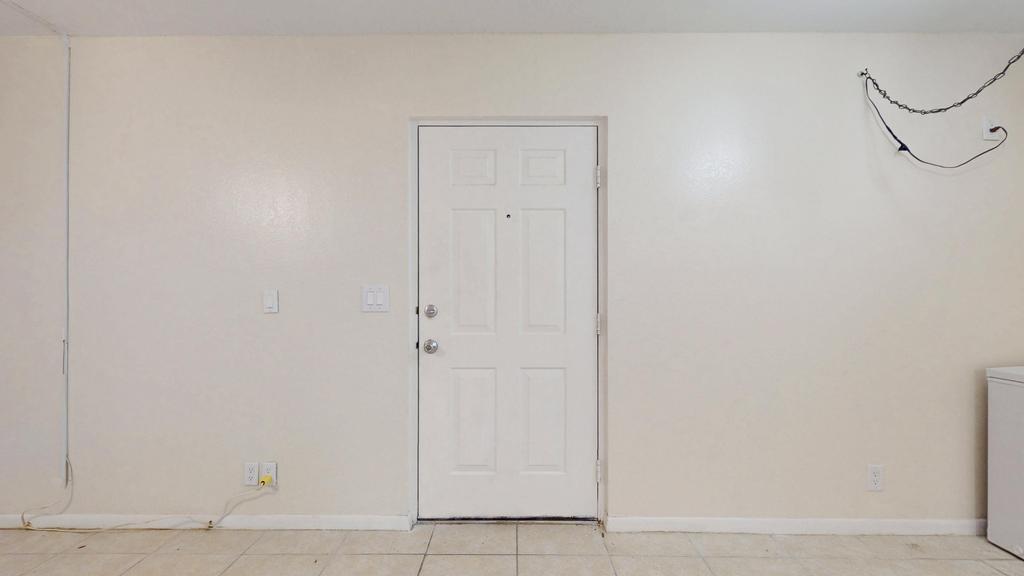 1530 SE Royal Green Circle N105