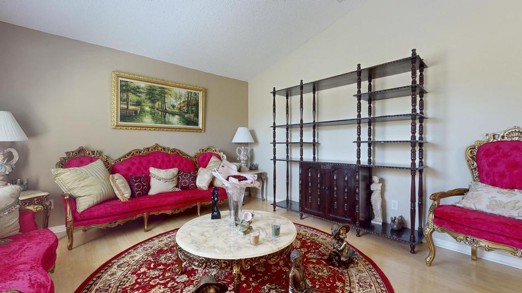 435 SW Ridgecrest Drive