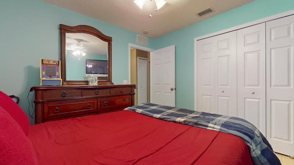 435 SW Ridgecrest Drive