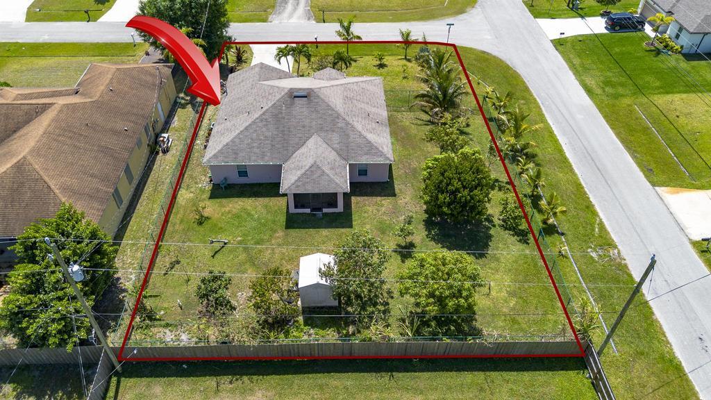 435 SW Ridgecrest Drive