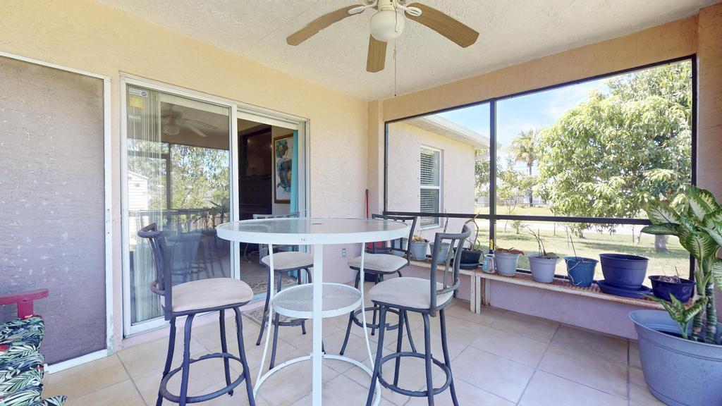 435 SW Ridgecrest Drive
