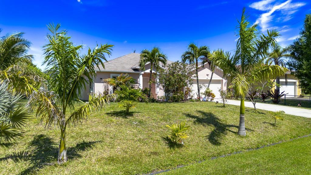 435 SW Ridgecrest Drive