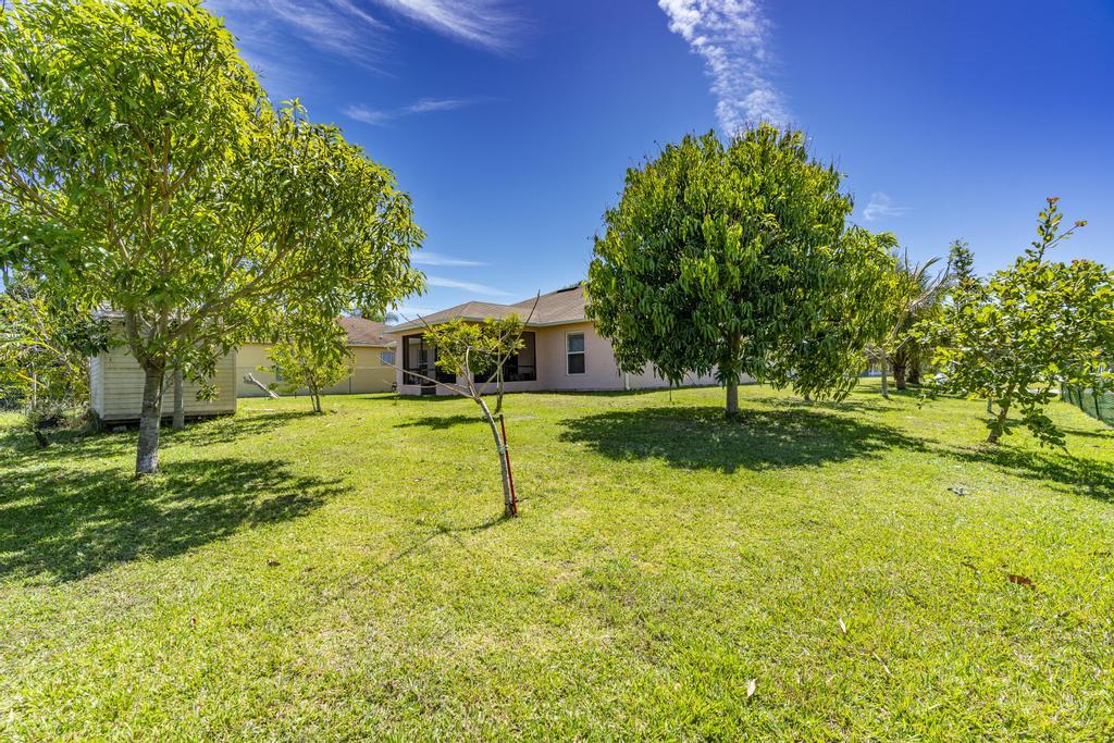 435 SW Ridgecrest Drive