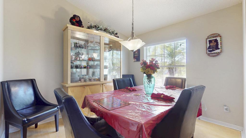 435 SW Ridgecrest Drive