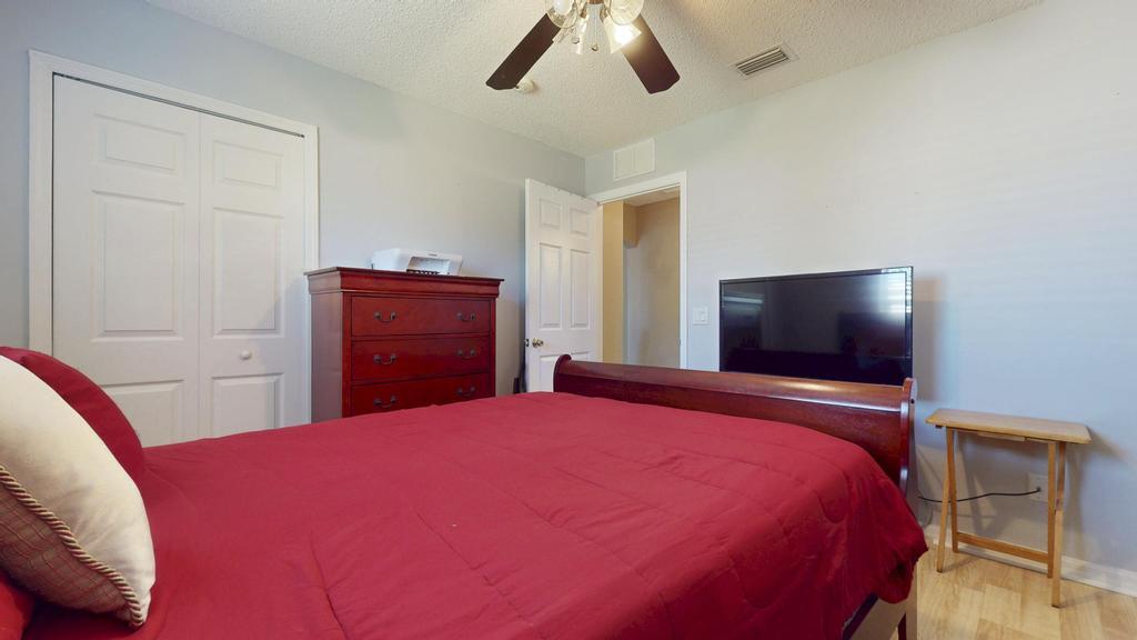 435 SW Ridgecrest Drive