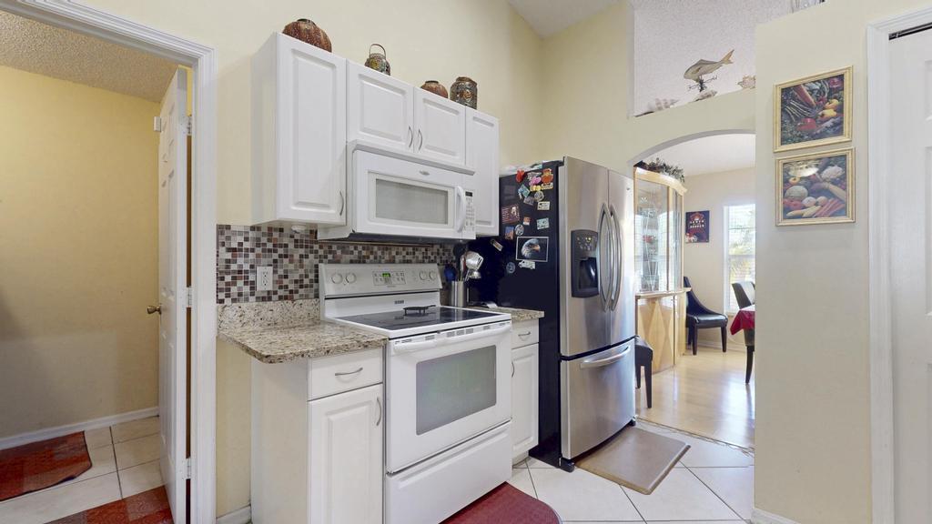 435 SW Ridgecrest Drive