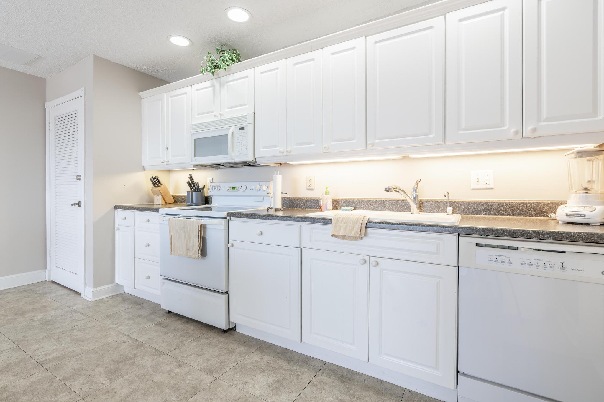 624 SW St Lucie Crescent 302