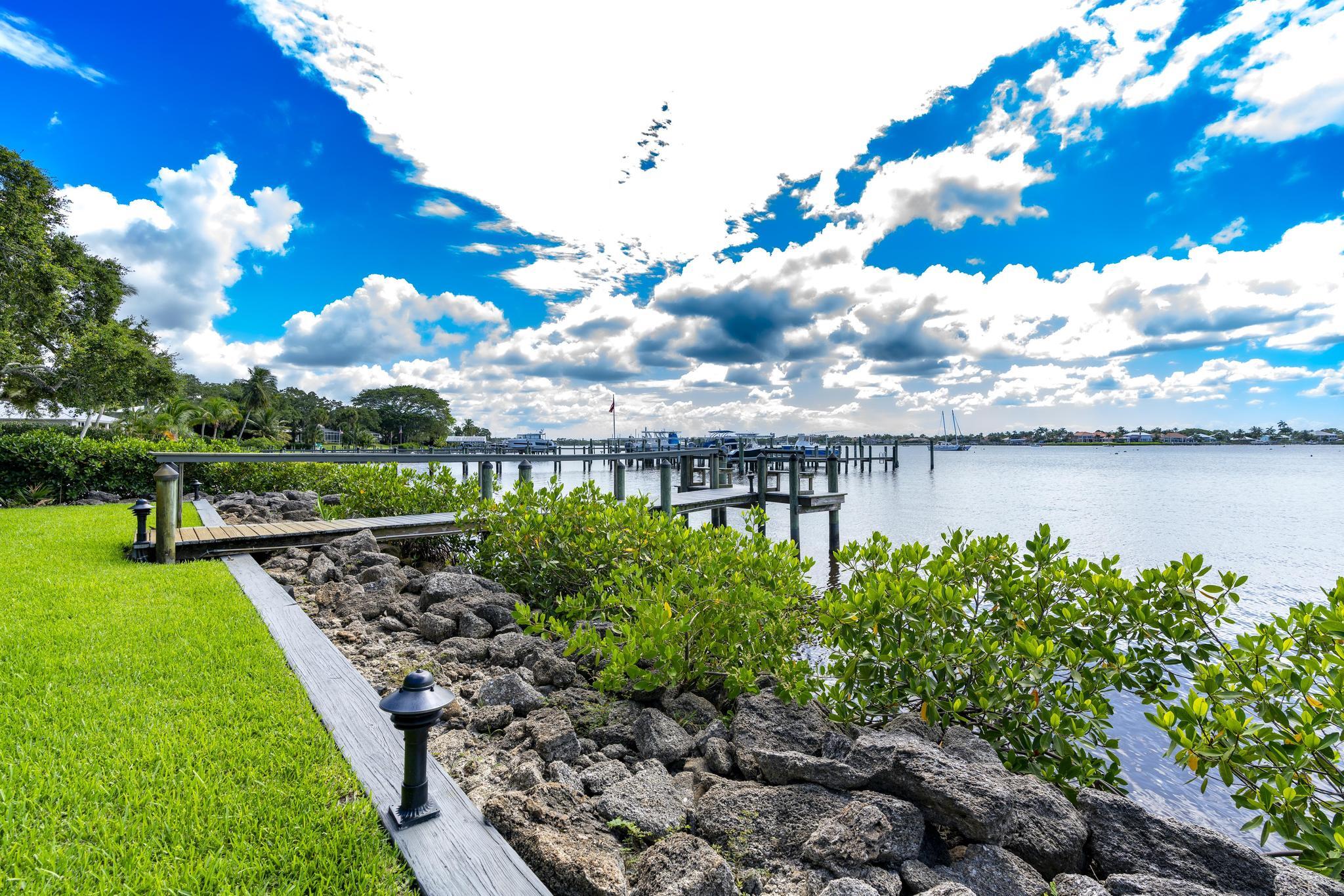 624 SW St Lucie Crescent 302