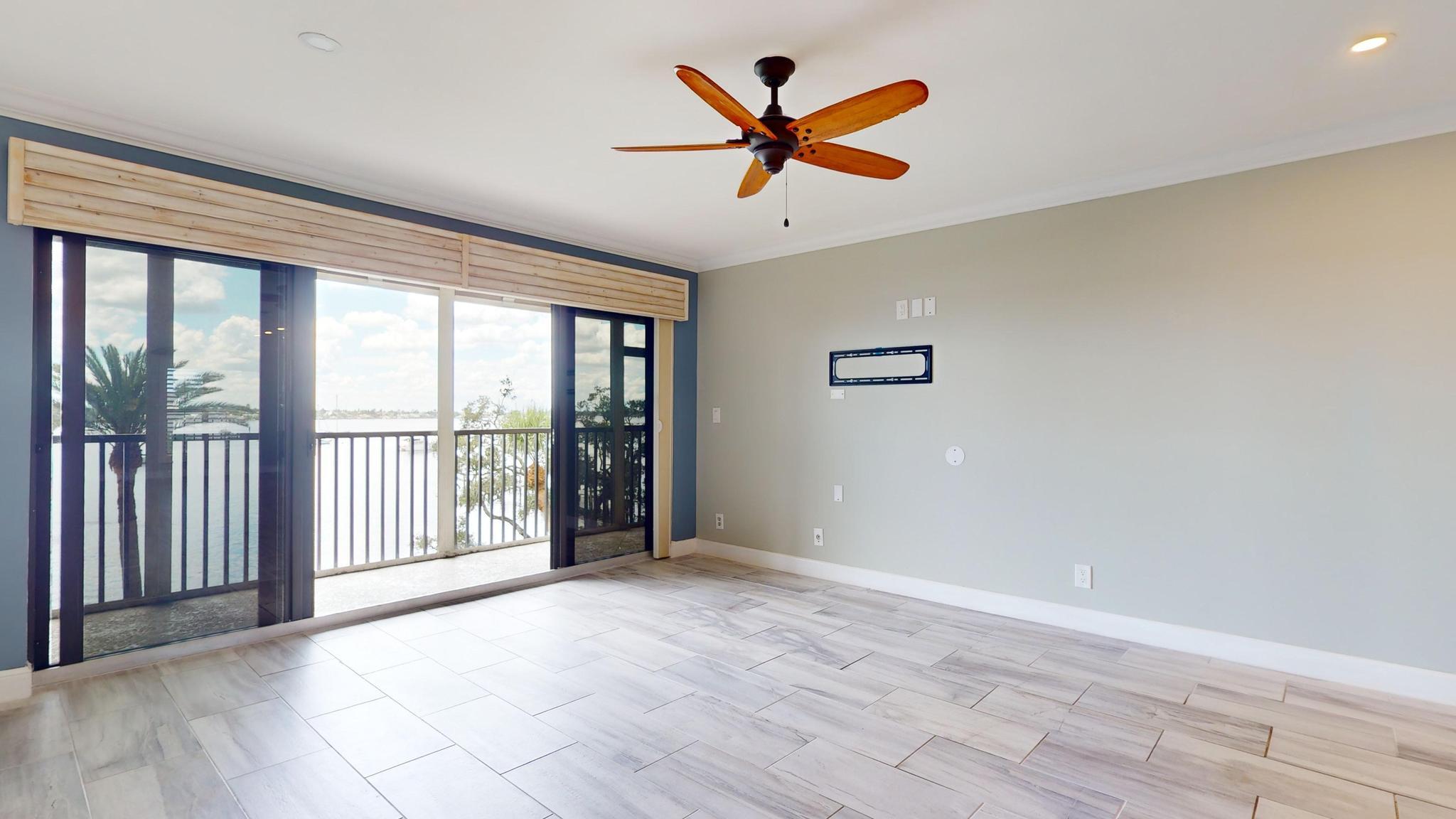 624 SW St Lucie Crescent 302