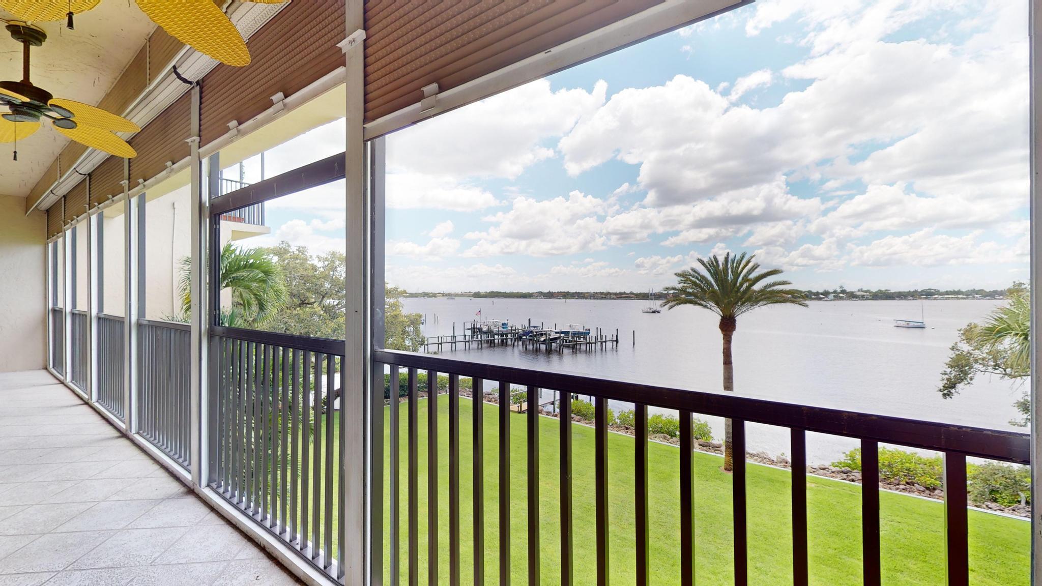 624 SW St Lucie Crescent 302