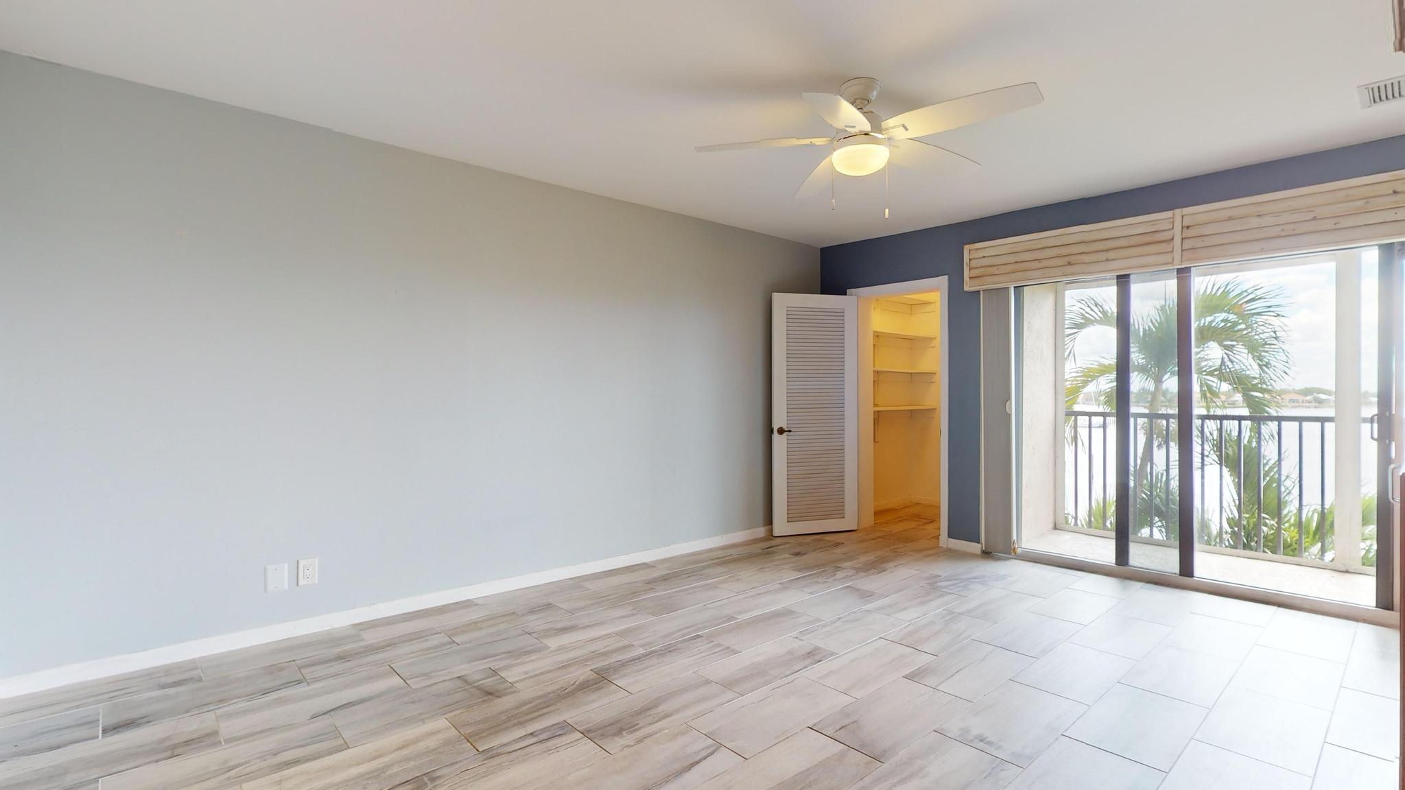 624 SW St Lucie Crescent 302