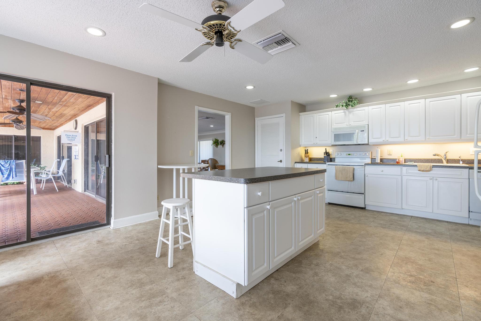 624 SW St Lucie Crescent 302