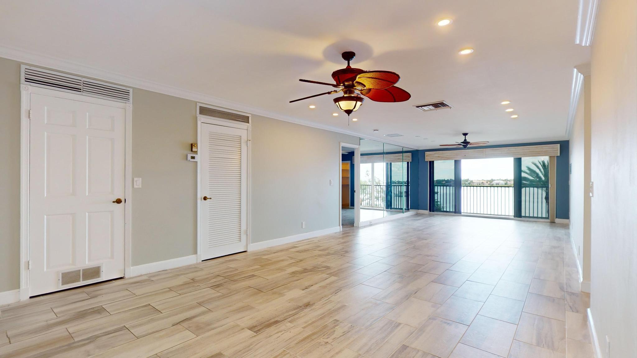 624 SW St Lucie Crescent 302