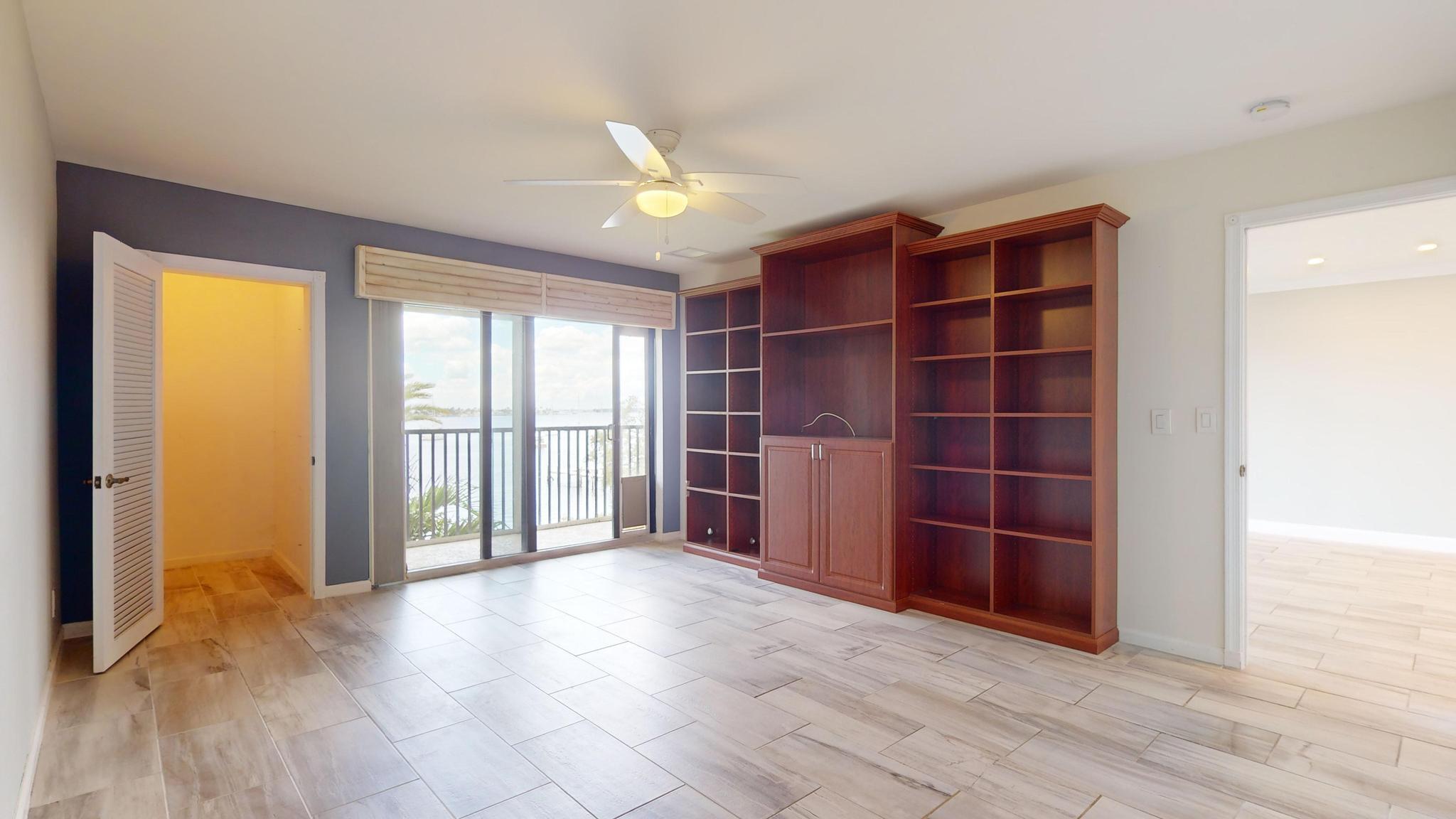624 SW St Lucie Crescent 302