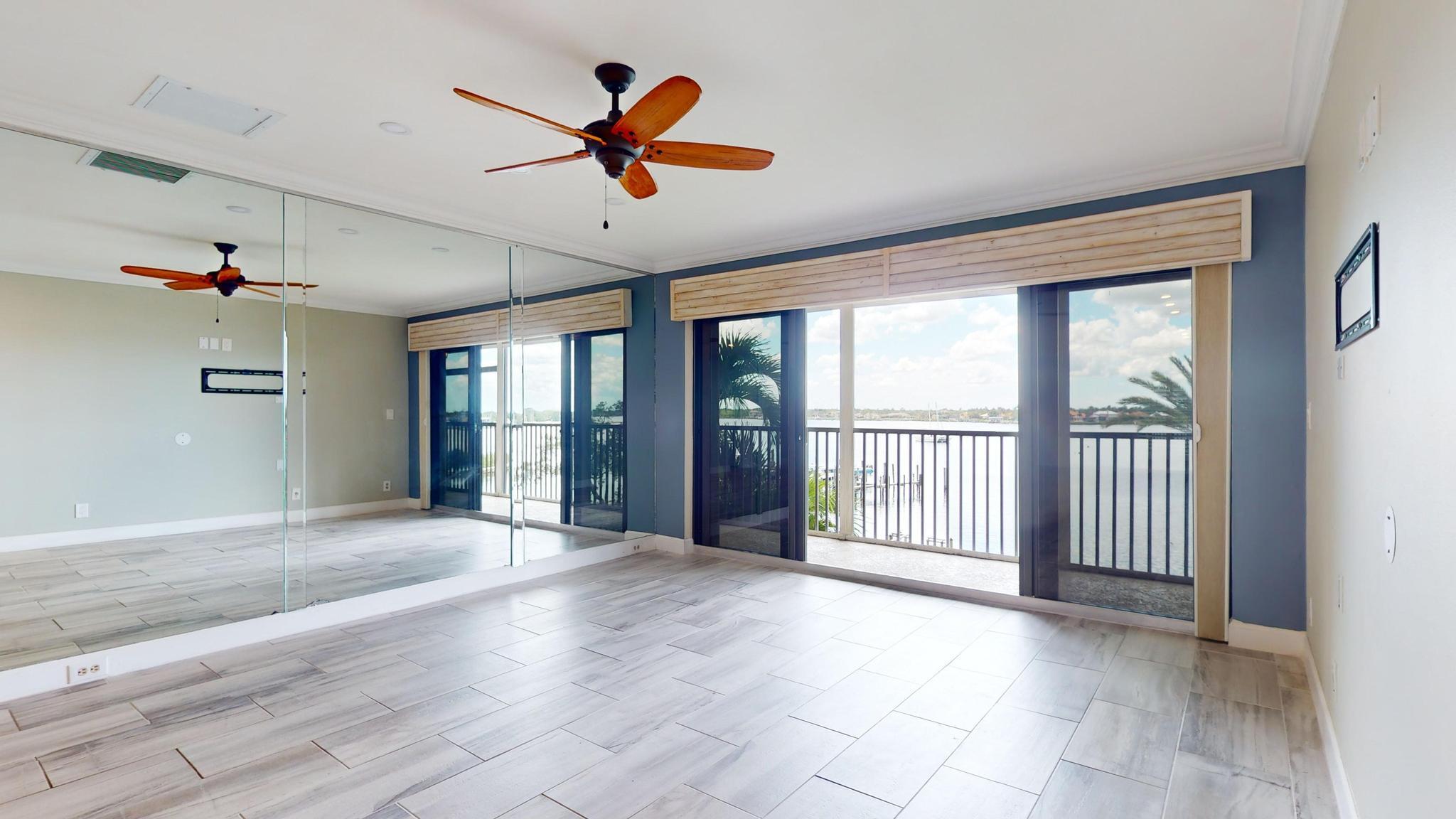 624 SW St Lucie Crescent 302