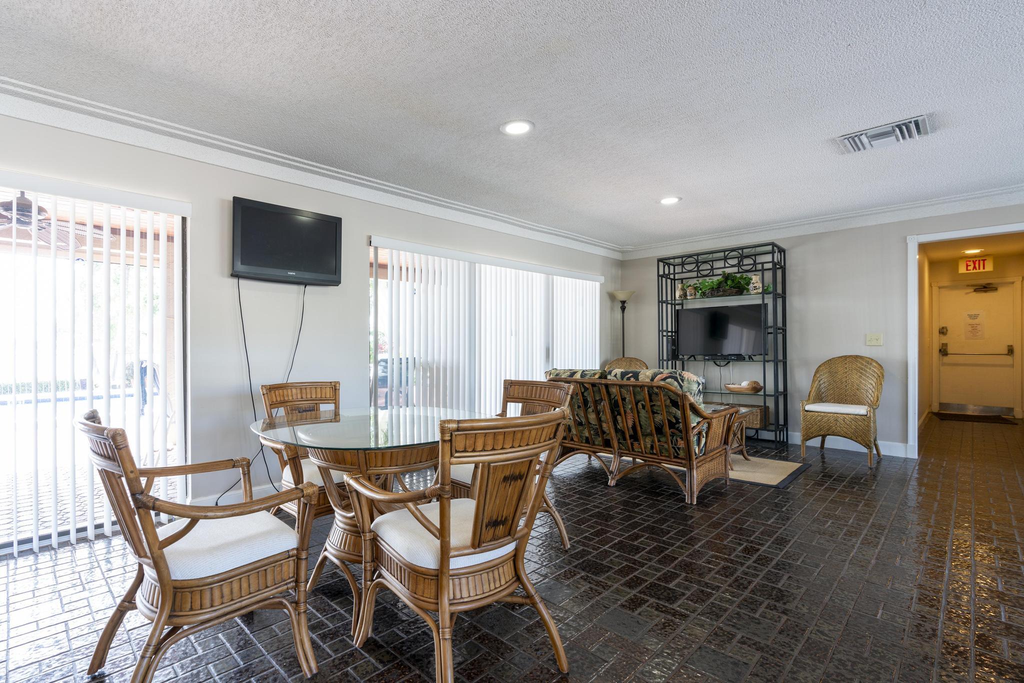 624 SW St Lucie Crescent 302