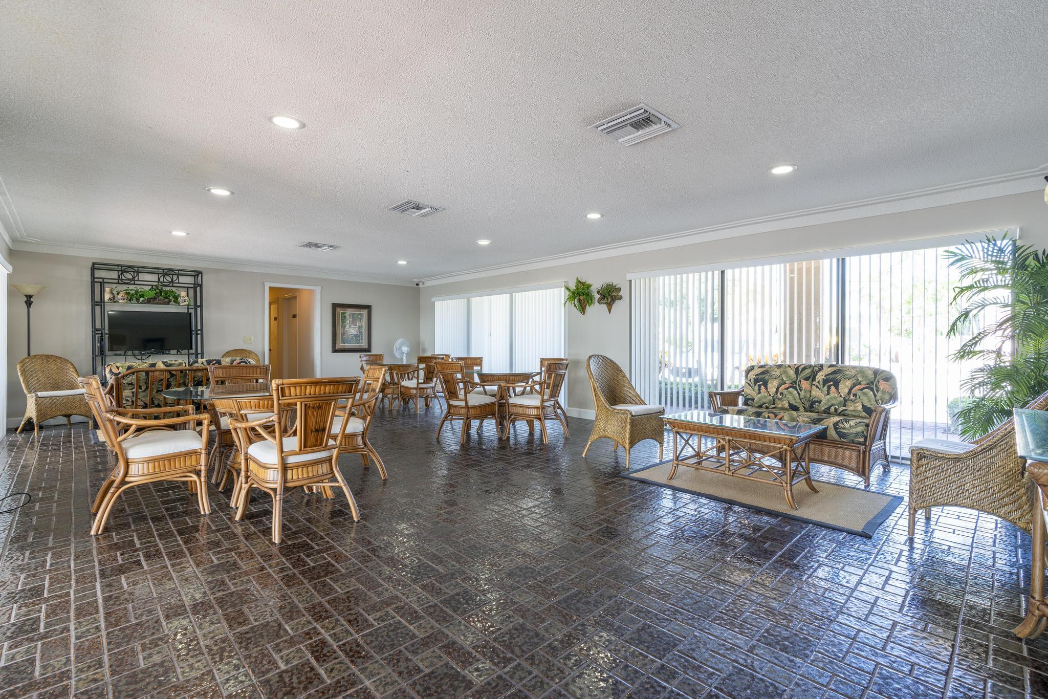 624 SW St Lucie Crescent 302