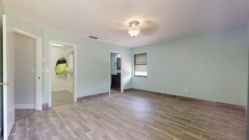 2569 SE Grand Drive