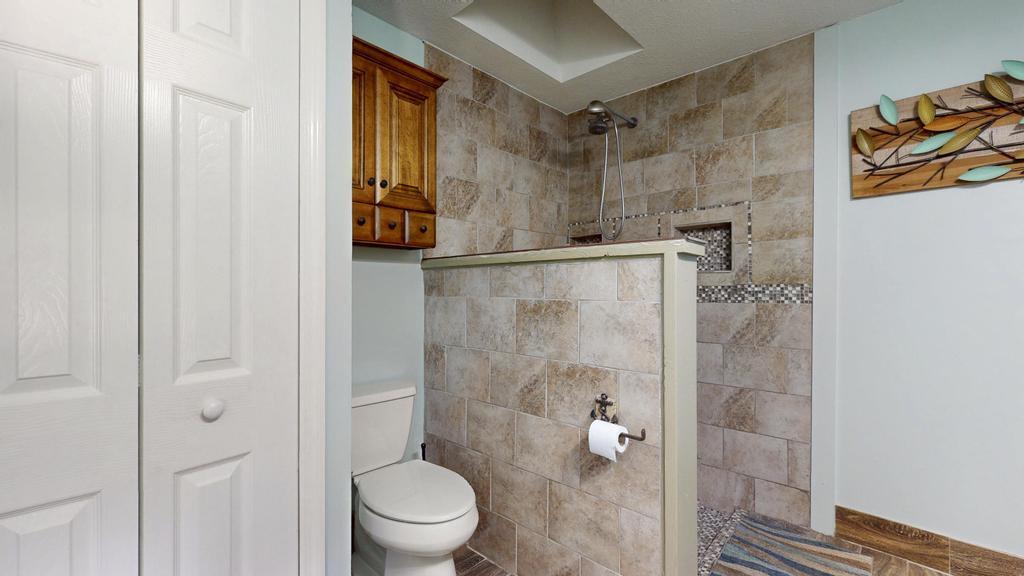 2569 SE Grand Drive