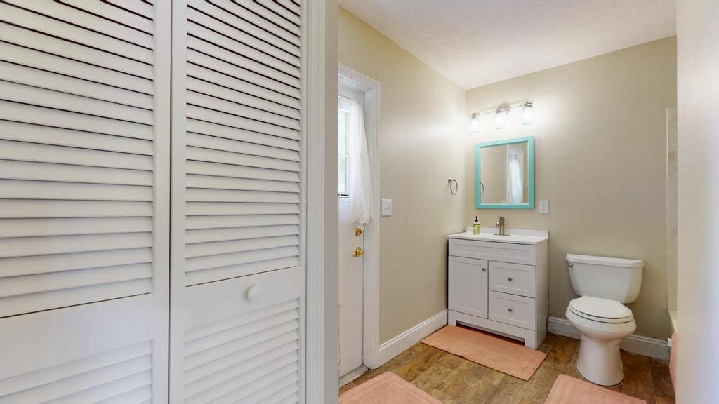 2569 SE Grand Drive