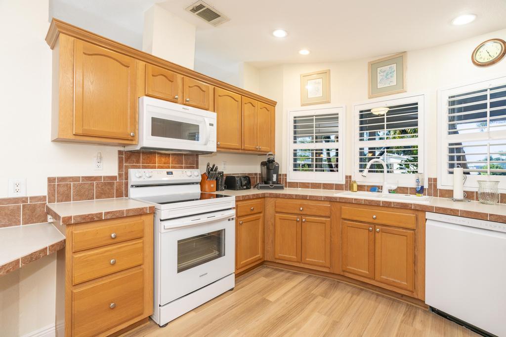 3115 Palm Warbler Court