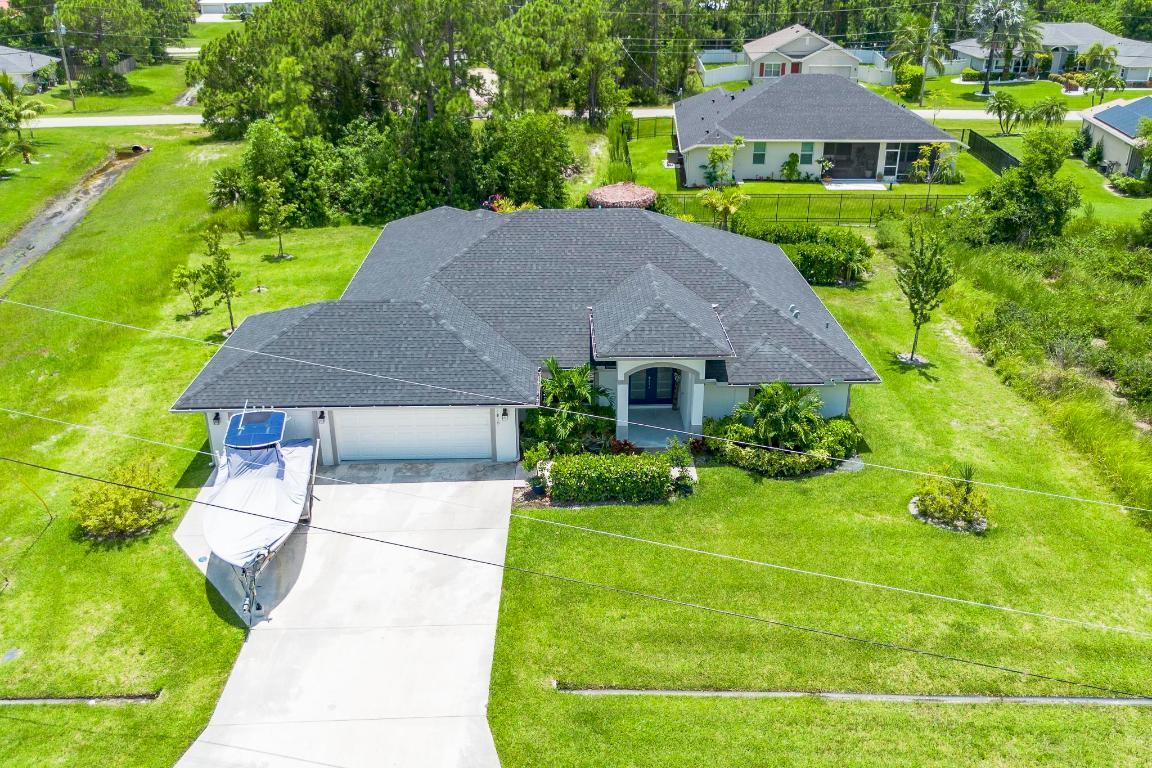 5810 NW Chesboro Terrace