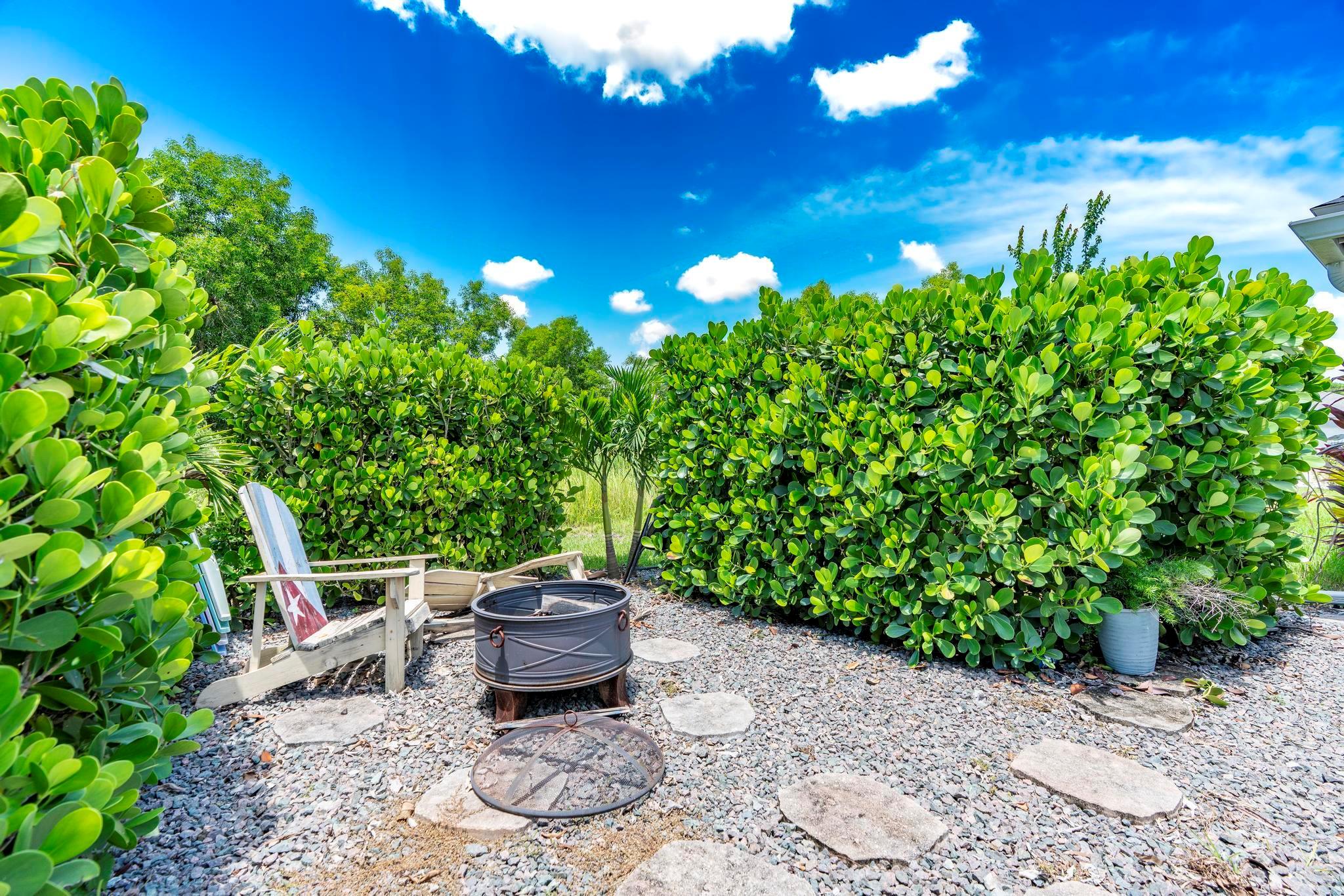 5810 NW Chesboro Terrace