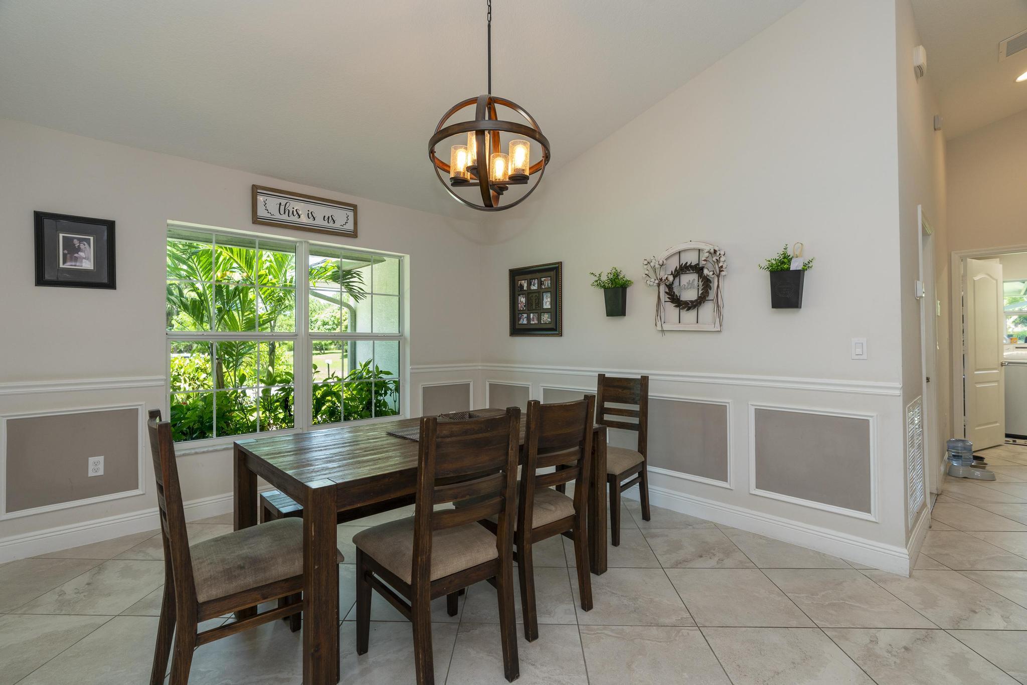 5810 NW Chesboro Terrace