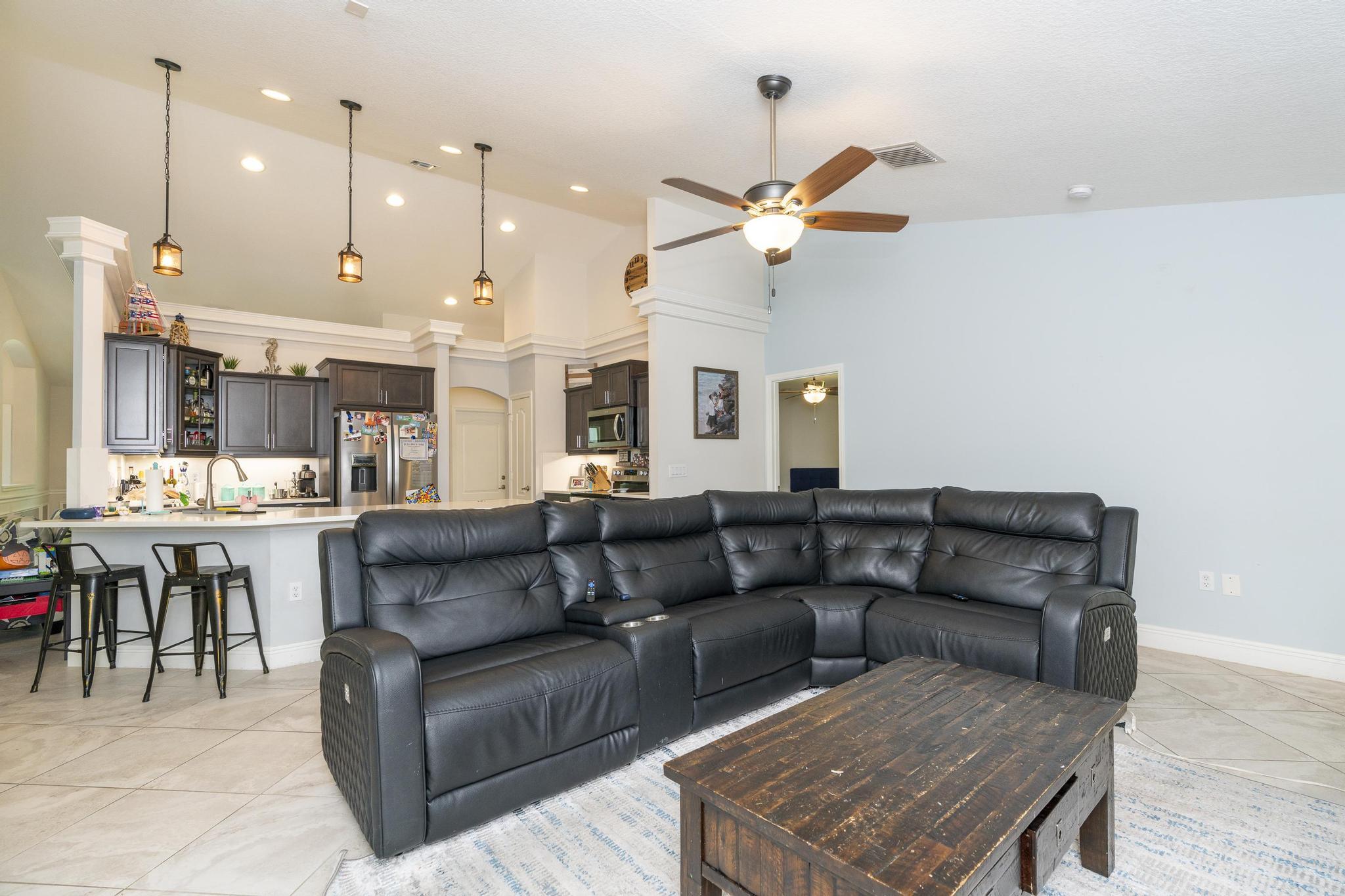 5810 NW Chesboro Terrace