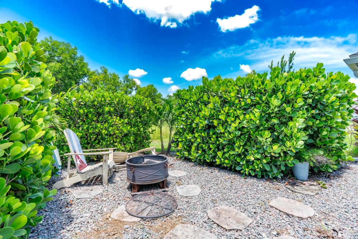 5810 NW Chesboro Terrace