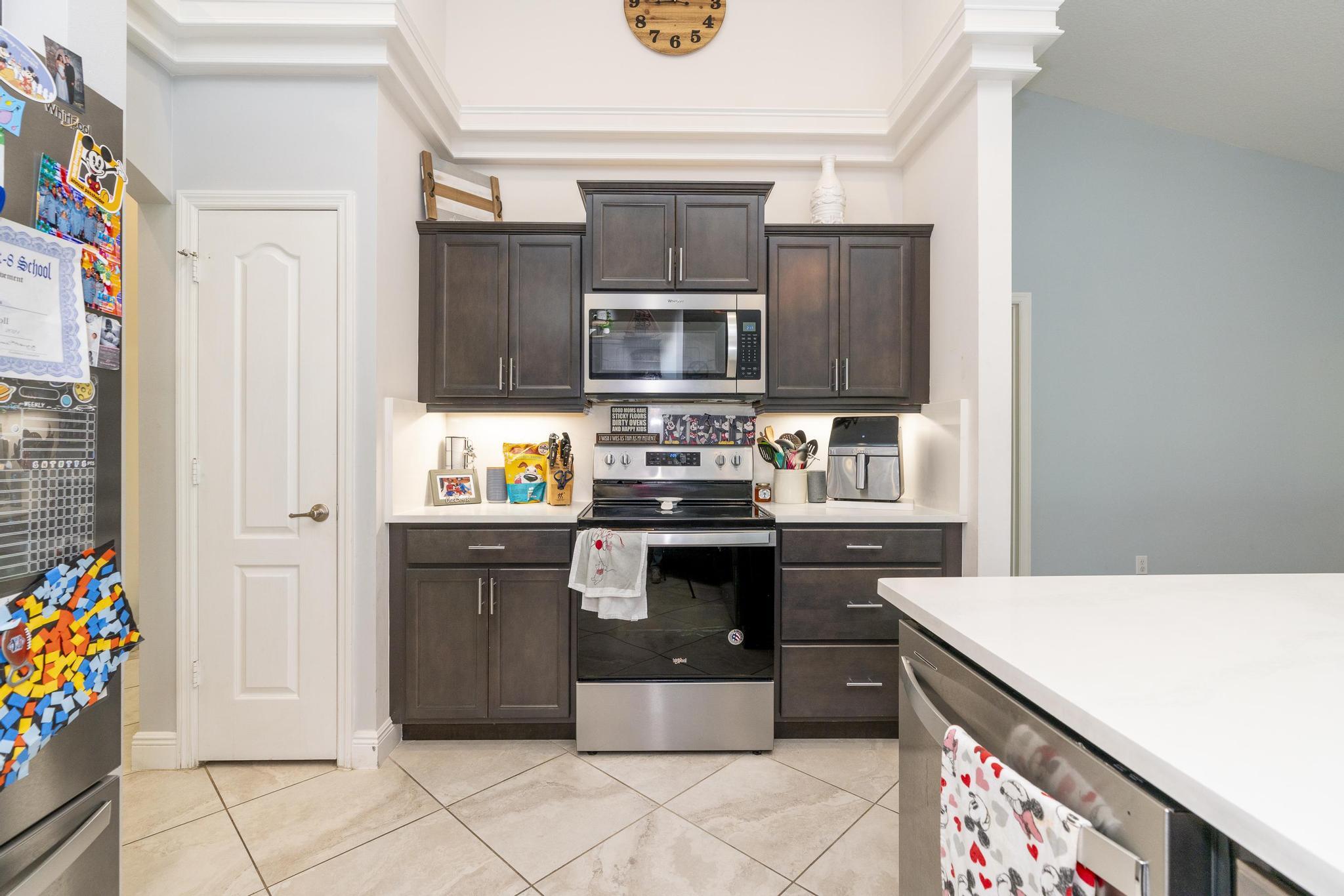 5810 NW Chesboro Terrace