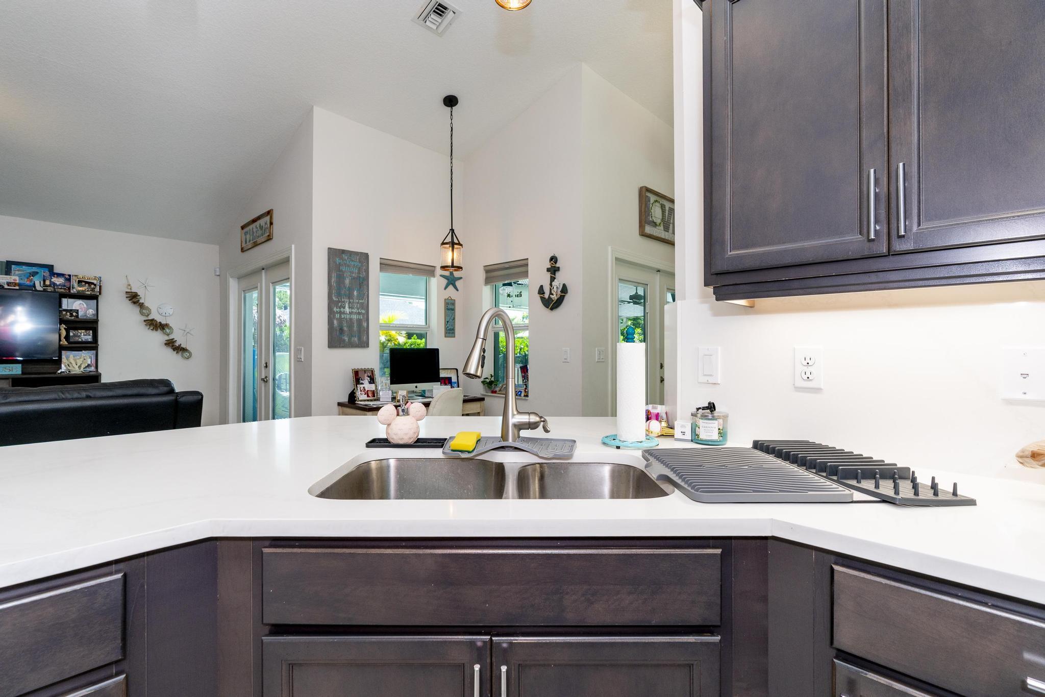 5810 NW Chesboro Terrace