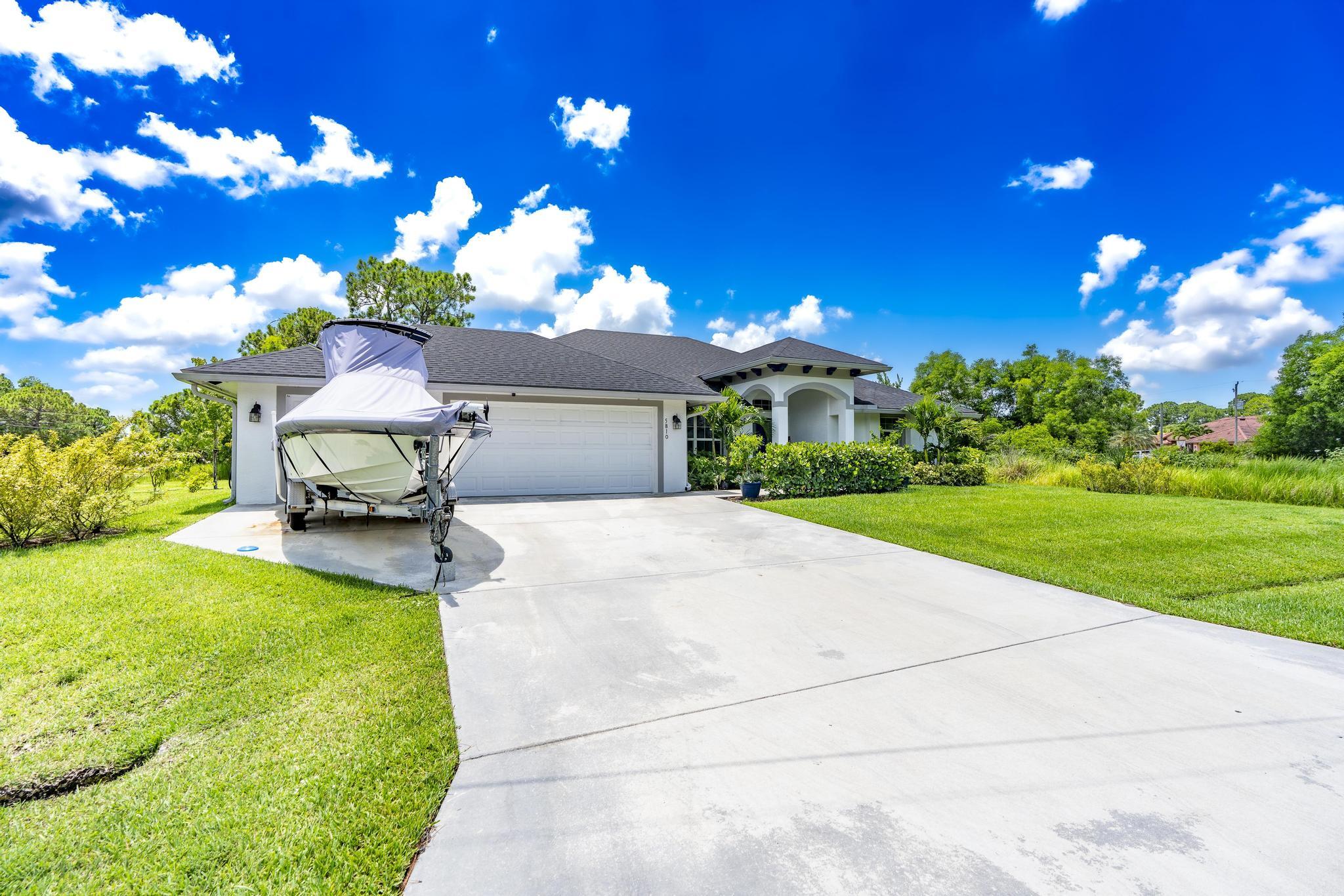 5810 NW Chesboro Terrace