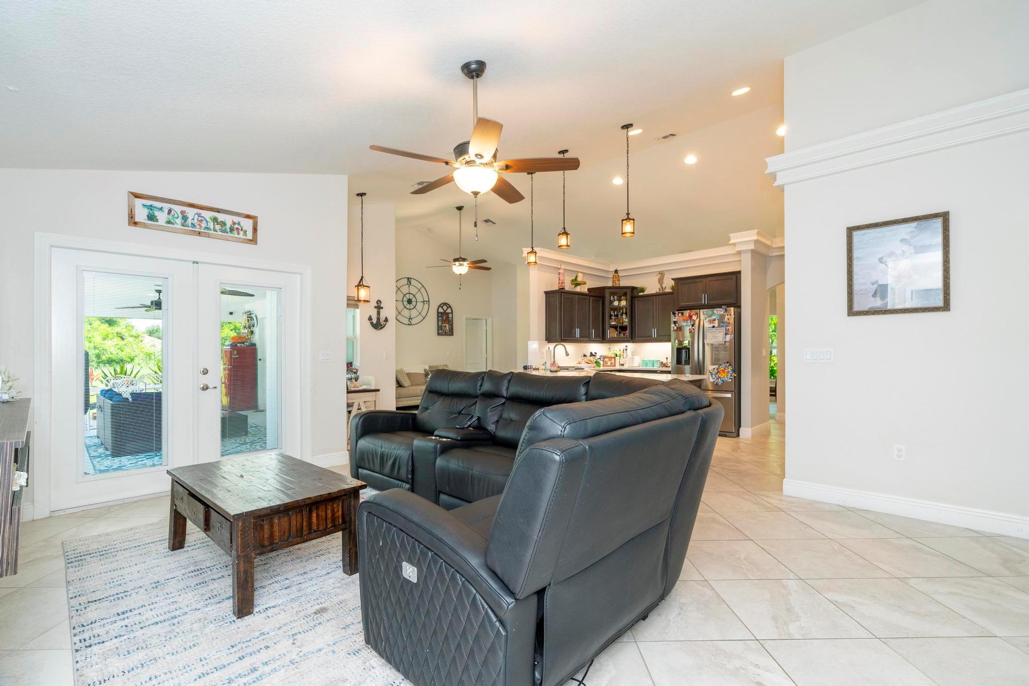 5810 NW Chesboro Terrace