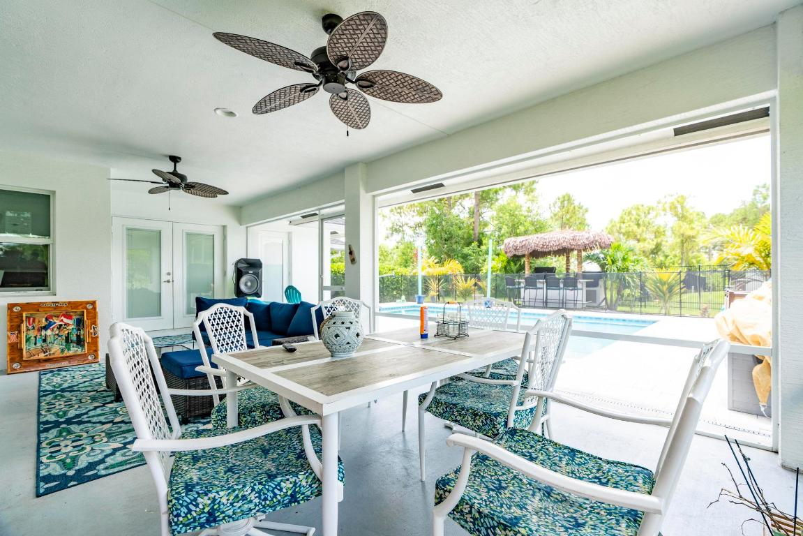 5810 NW Chesboro Terrace